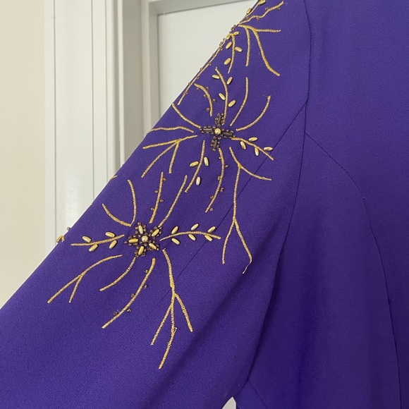 Gorgeous beaded vintage dress jacket, purple and gold - Picture 5 of 7